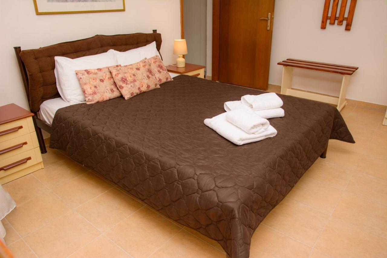 Stefanie'S Rooms Asprovalta Exterior foto