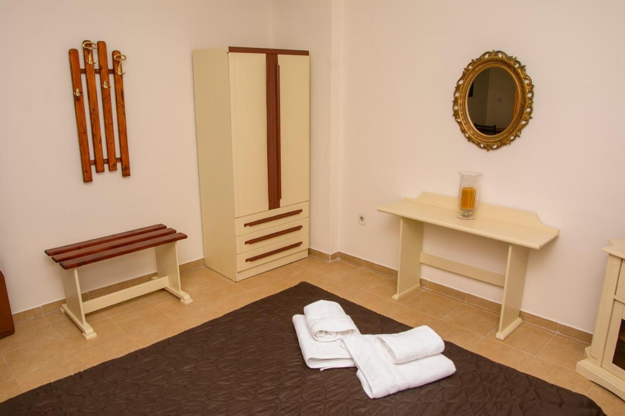 Stefanie'S Rooms Asprovalta Exterior foto